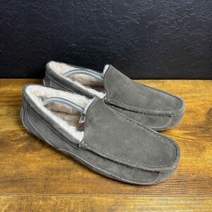 UGG Ascot 1101110 Charcoal‎ Grey Suede Sheepskin Lined Slippers Mens Size 11